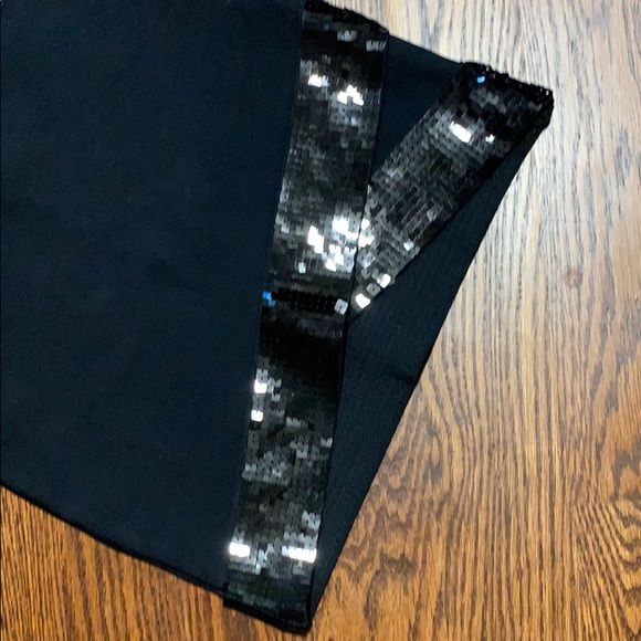 BCBGMAXAZRIA black skirt - Picture 2 of 4